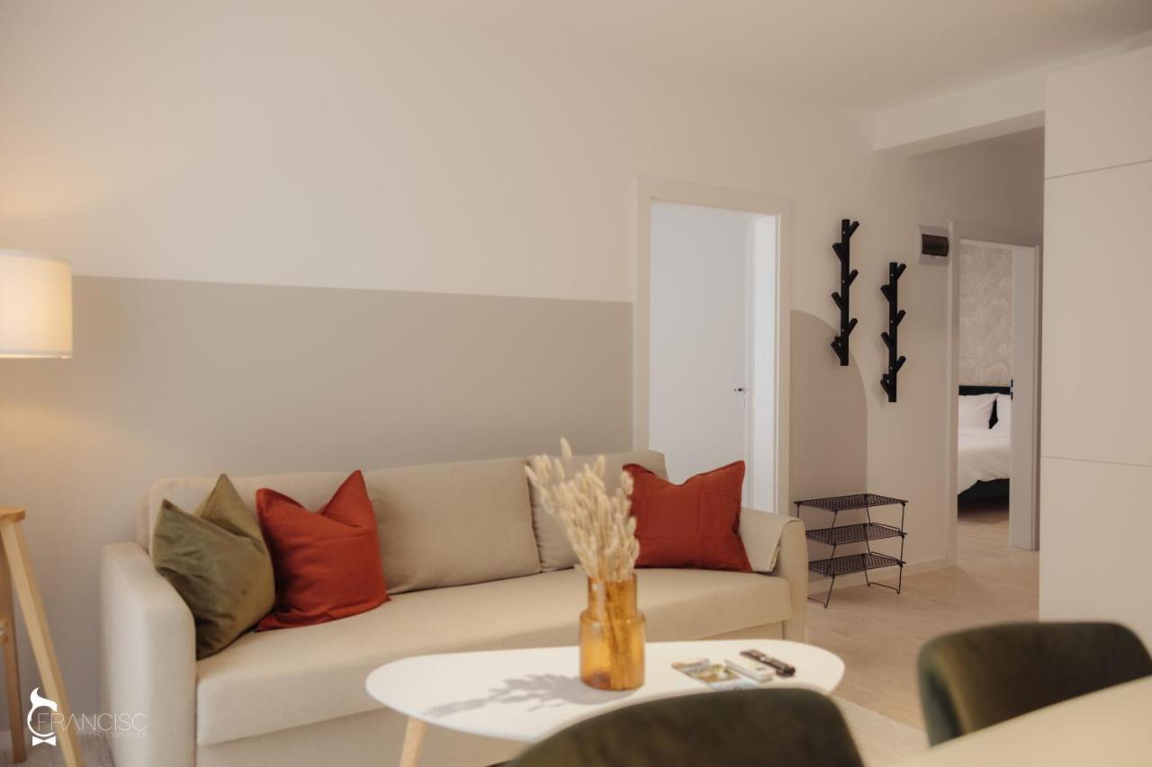 Zen Garden Apartments คลูจ-นาโปกา ภายนอก รูปภาพ