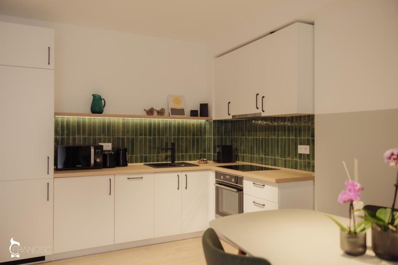 Zen Garden Apartments คลูจ-นาโปกา ภายนอก รูปภาพ