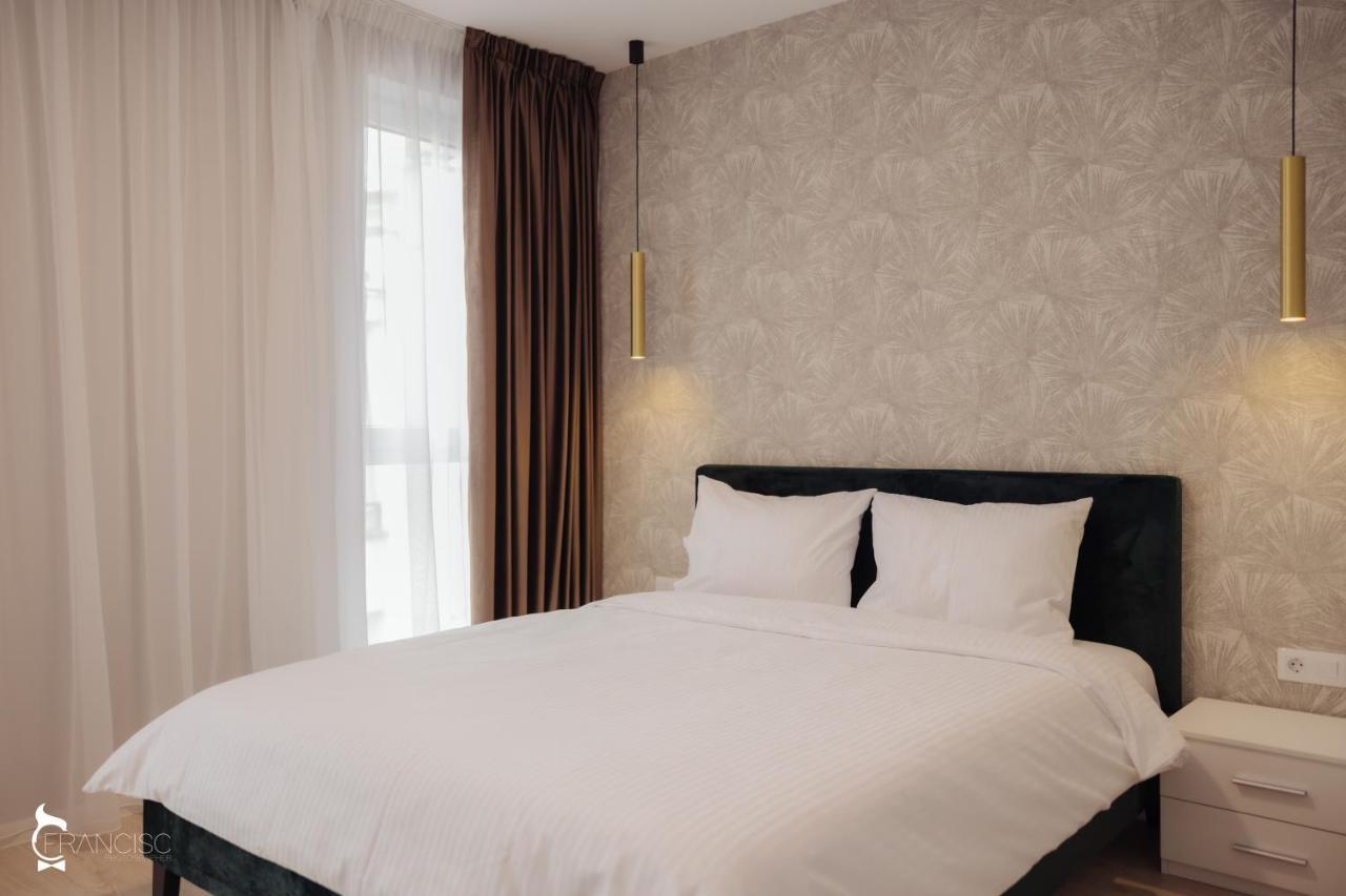 Zen Garden Apartments คลูจ-นาโปกา ภายนอก รูปภาพ