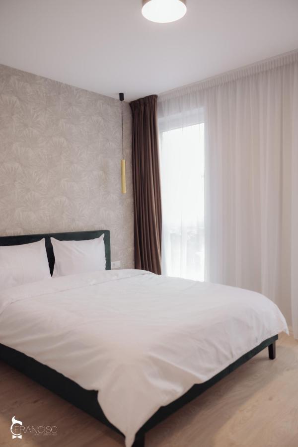 Zen Garden Apartments คลูจ-นาโปกา ภายนอก รูปภาพ