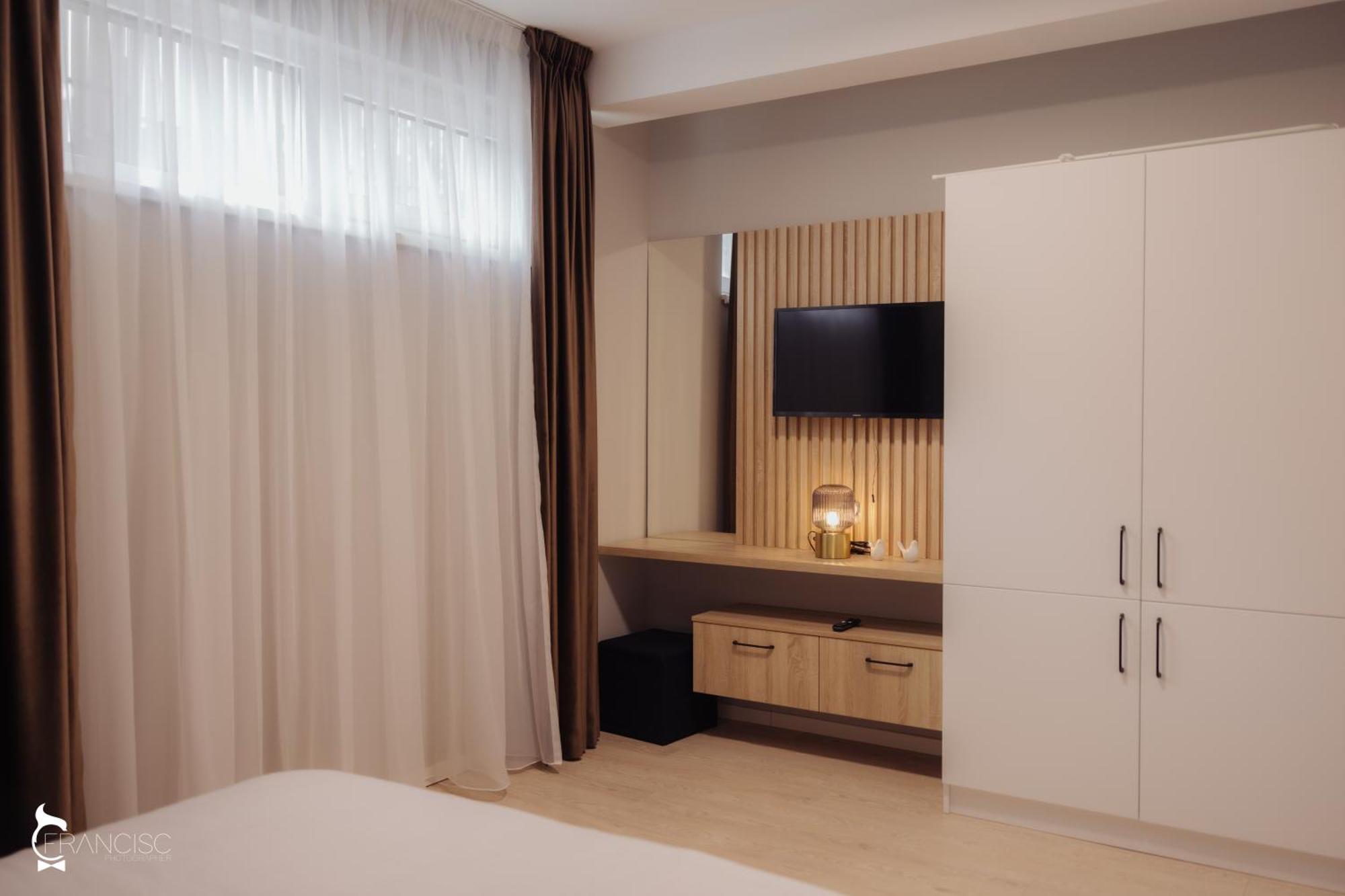 Zen Garden Apartments คลูจ-นาโปกา ห้อง รูปภาพ